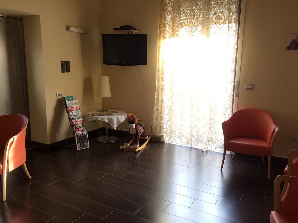 Hotel Residence Empedocle เมสซีนา ภายนอก รูปภาพ