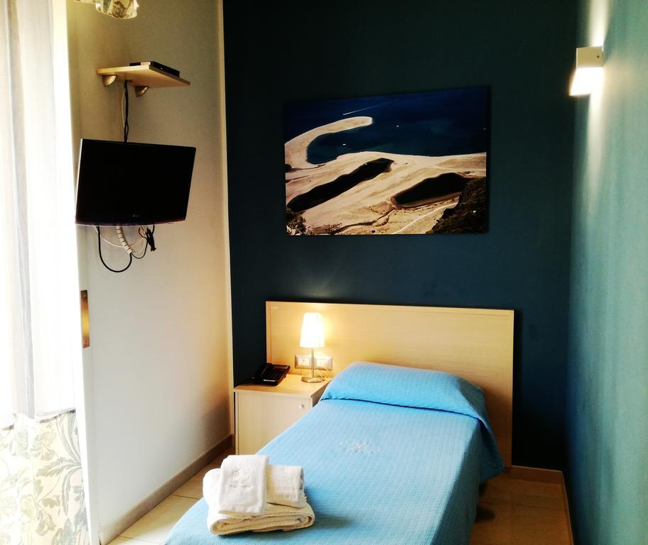 Hotel Residence Empedocle เมสซีนา ภายนอก รูปภาพ