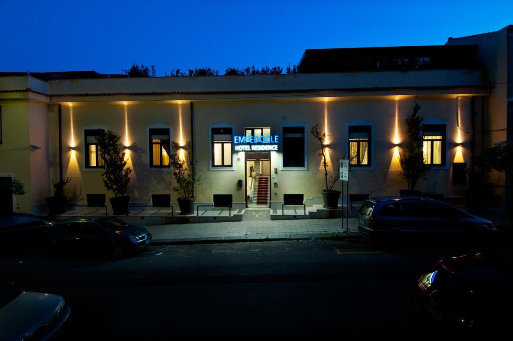 Hotel Residence Empedocle เมสซีนา ภายนอก รูปภาพ