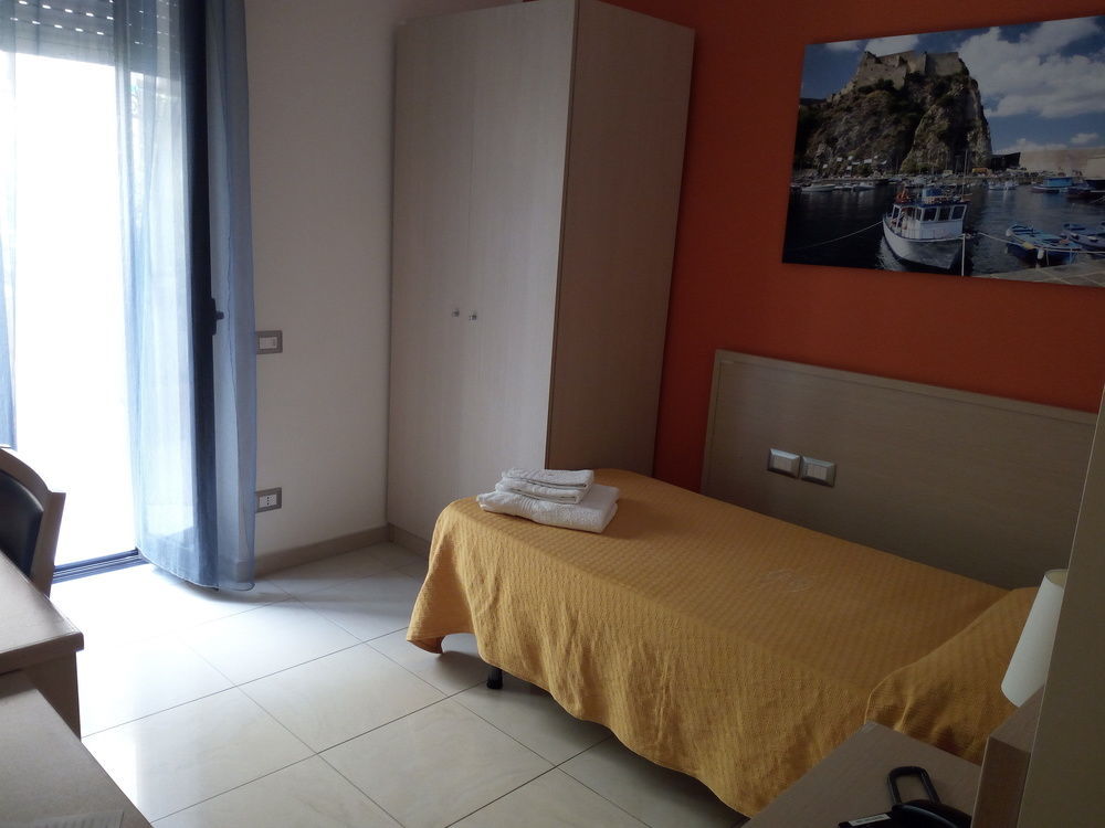 Hotel Residence Empedocle เมสซีนา ภายนอก รูปภาพ