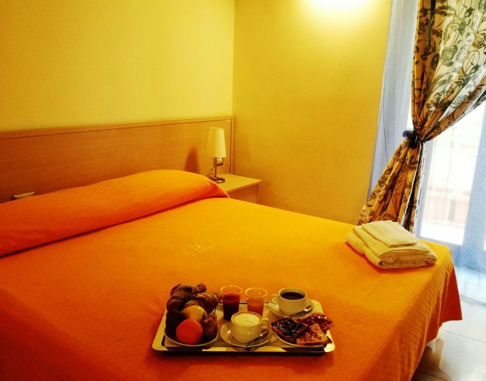 Hotel Residence Empedocle เมสซีนา ภายนอก รูปภาพ