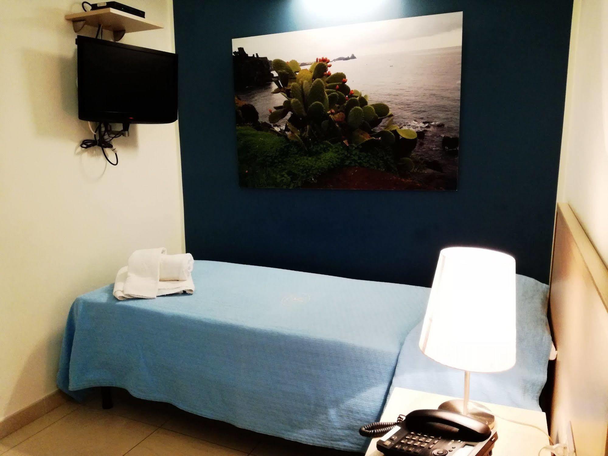 Hotel Residence Empedocle เมสซีนา ภายนอก รูปภาพ