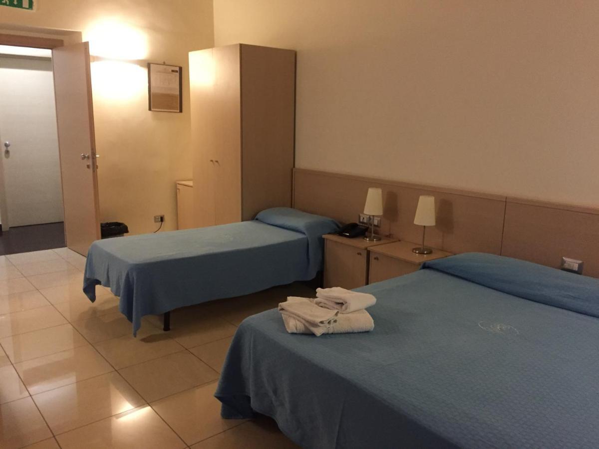 Hotel Residence Empedocle เมสซีนา ภายนอก รูปภาพ