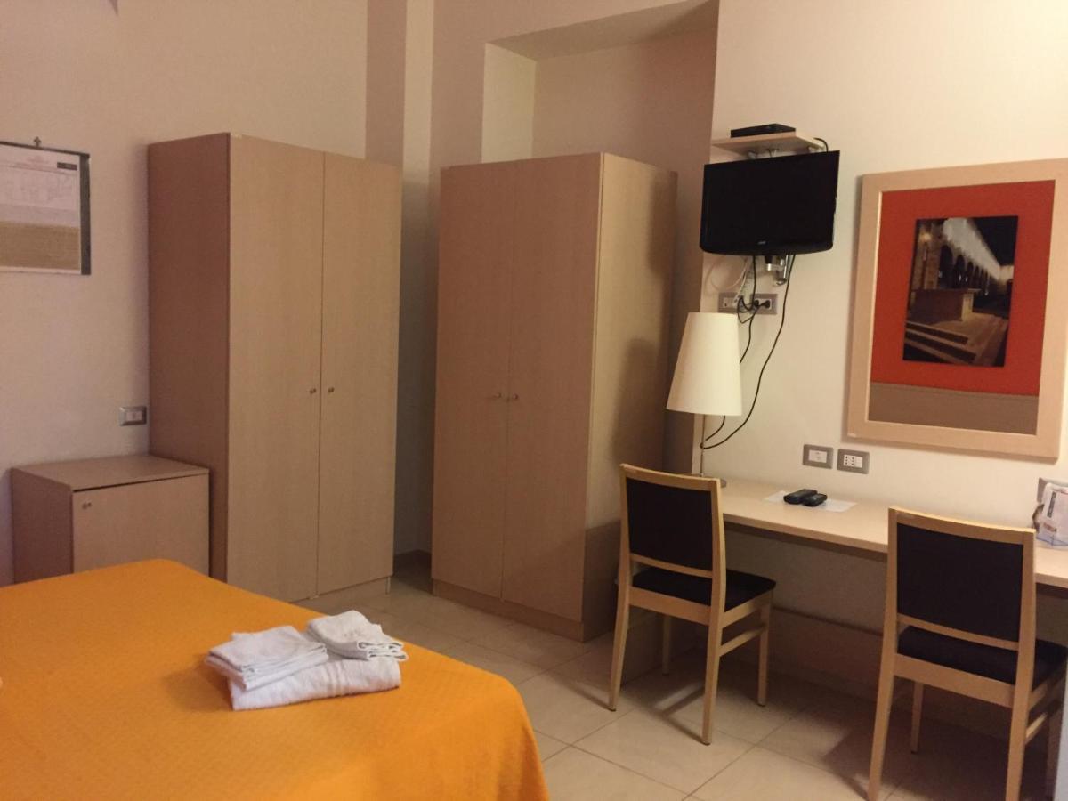 Hotel Residence Empedocle เมสซีนา ภายนอก รูปภาพ